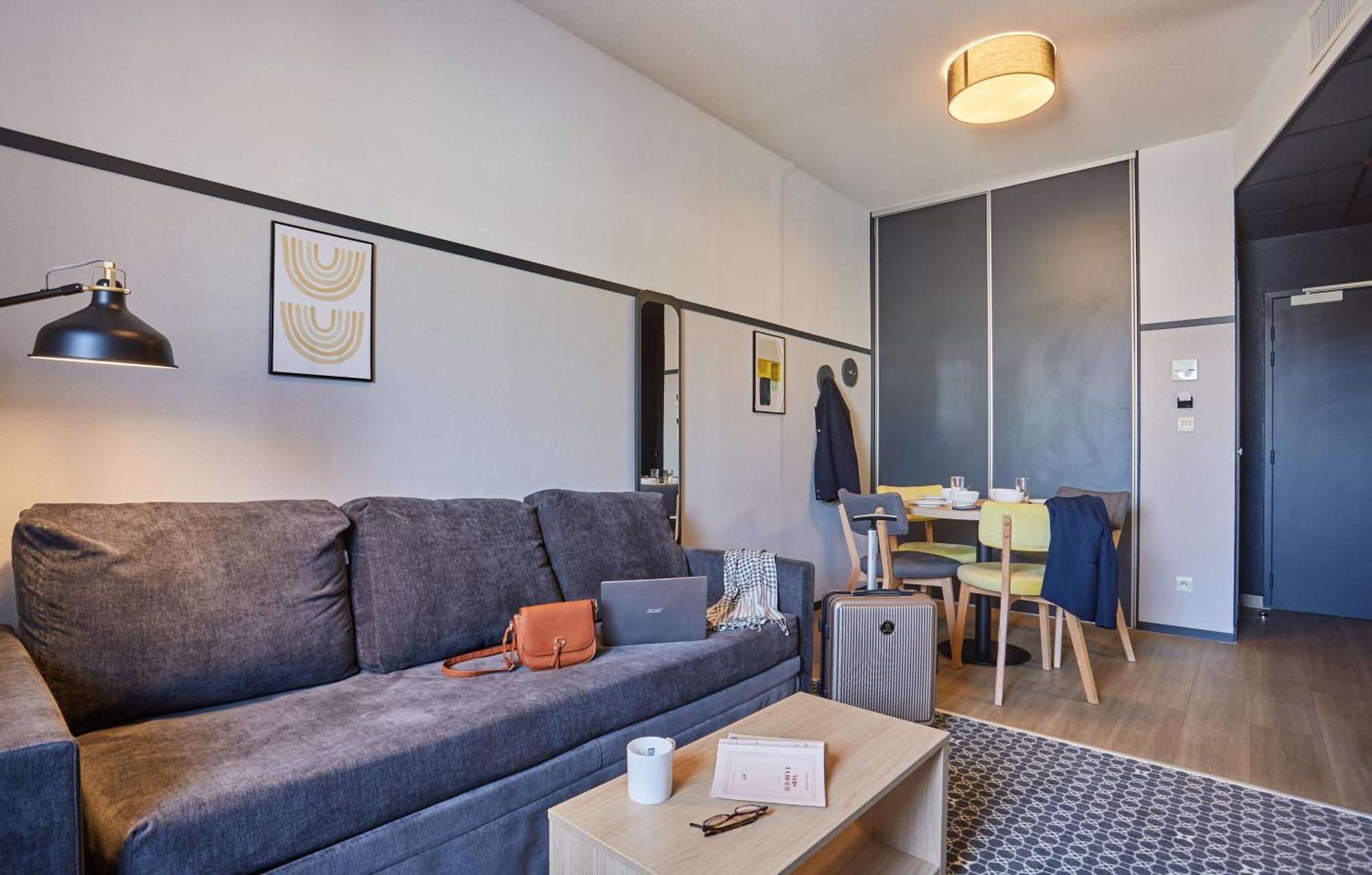 Appart'Hotel Odalys City - Bioparc Lyon Est Kültér fotó