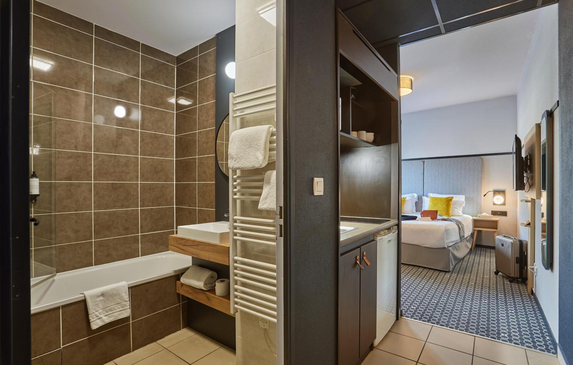 Appart'Hotel Odalys City - Bioparc Lyon Est Kültér fotó