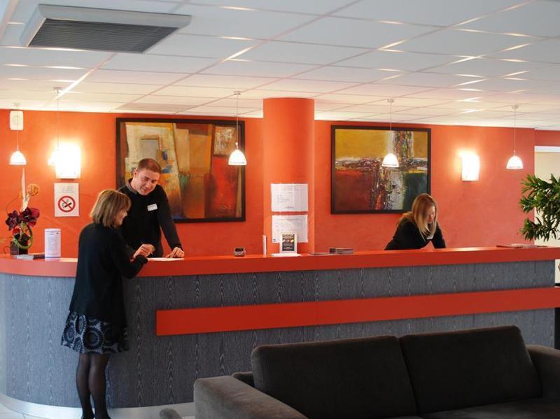 Appart'Hotel Odalys City - Bioparc Lyon Est Kültér fotó