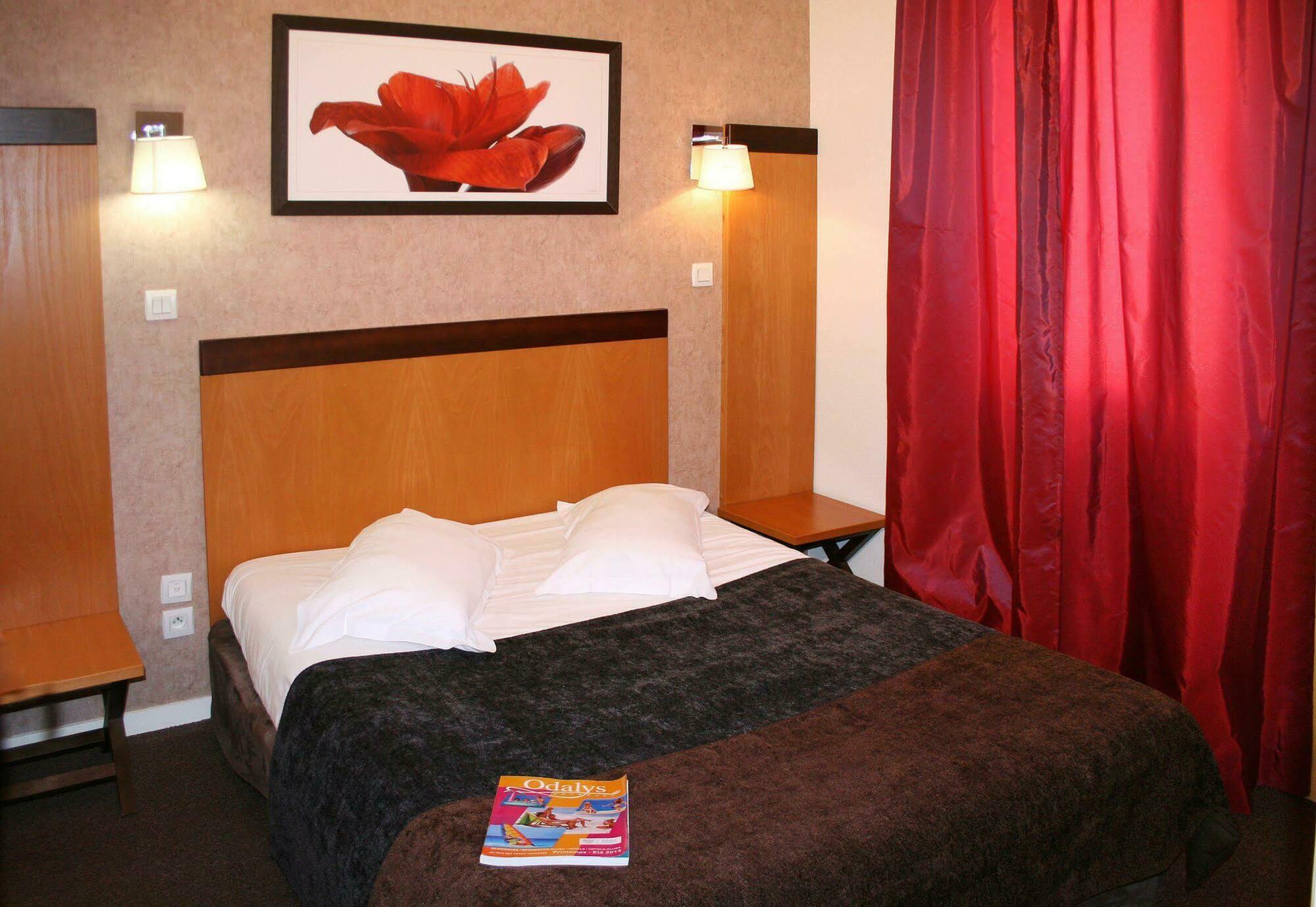 Appart'Hotel Odalys City - Bioparc Lyon Est Kültér fotó
